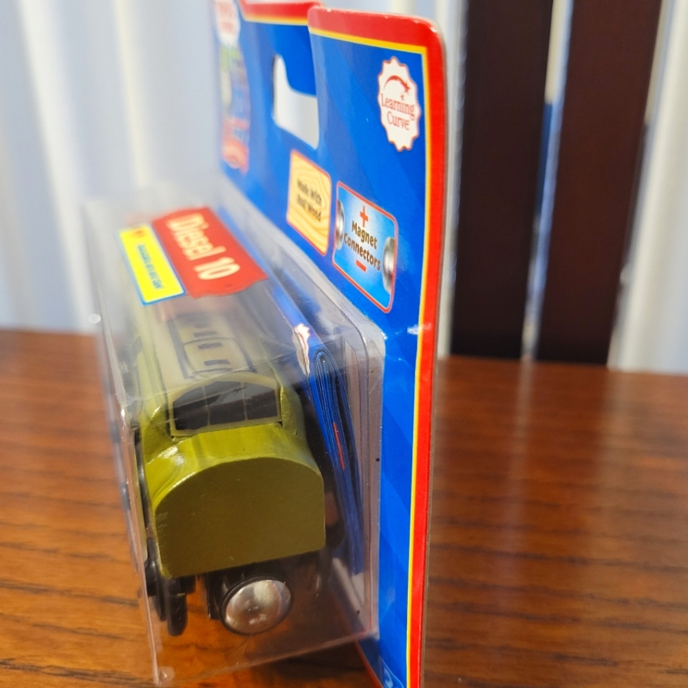 Thomas Wooden Railway Diesel 10 Engine - 2006 - New in Package - Picture 5 of 6